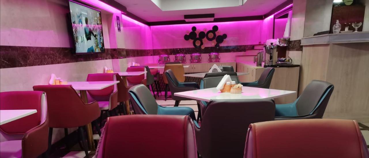 Saffron Hotel Dubai Ngoại thất bức ảnh
