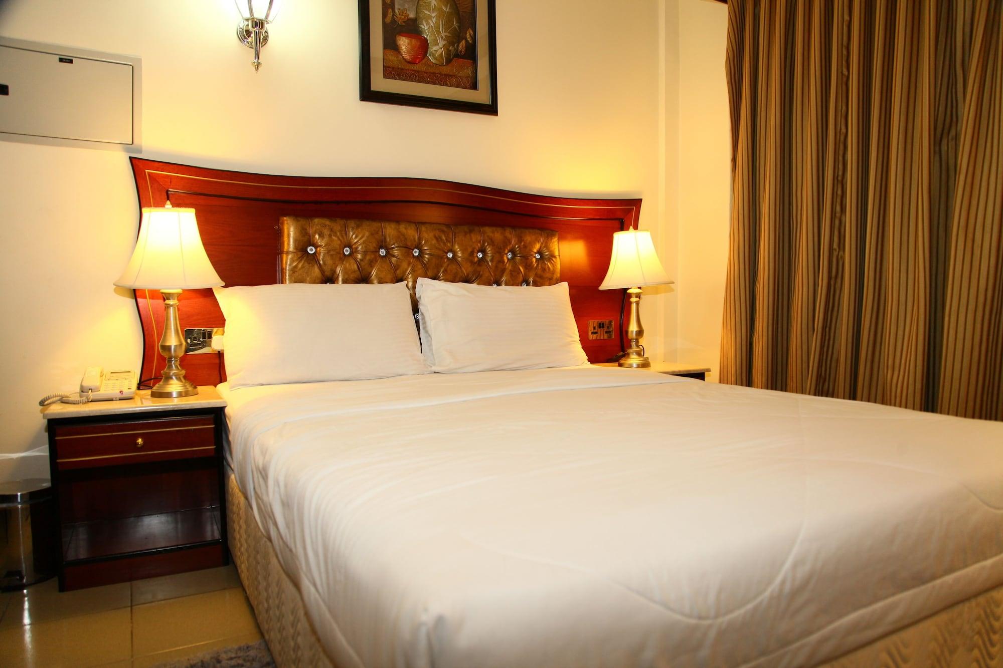 Saffron Hotel Dubai Ngoại thất bức ảnh