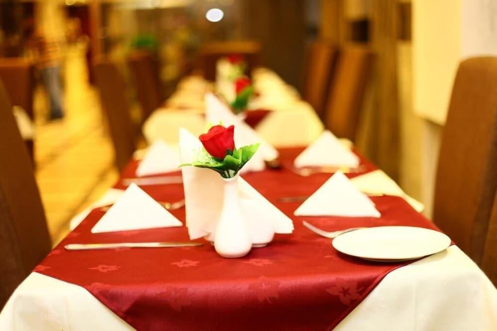 Saffron Hotel Dubai Ngoại thất bức ảnh