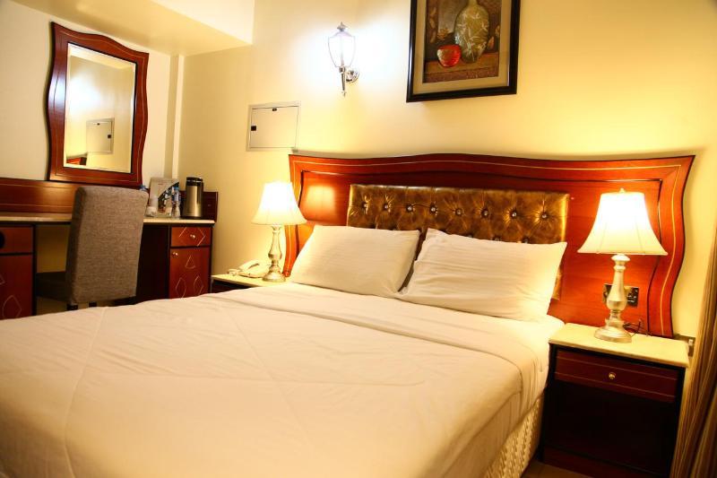 Saffron Hotel Dubai Ngoại thất bức ảnh