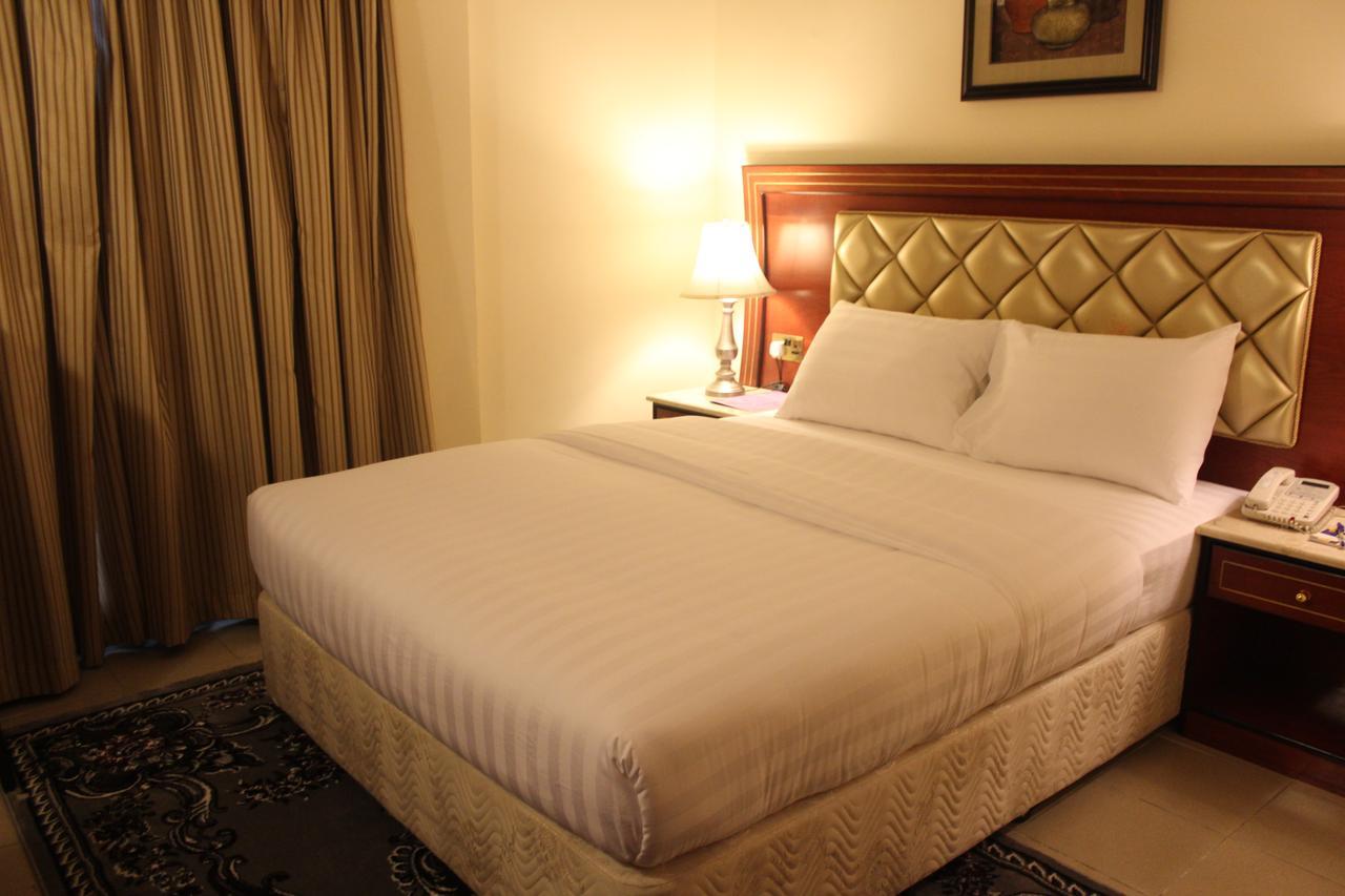 Saffron Hotel Dubai Ngoại thất bức ảnh