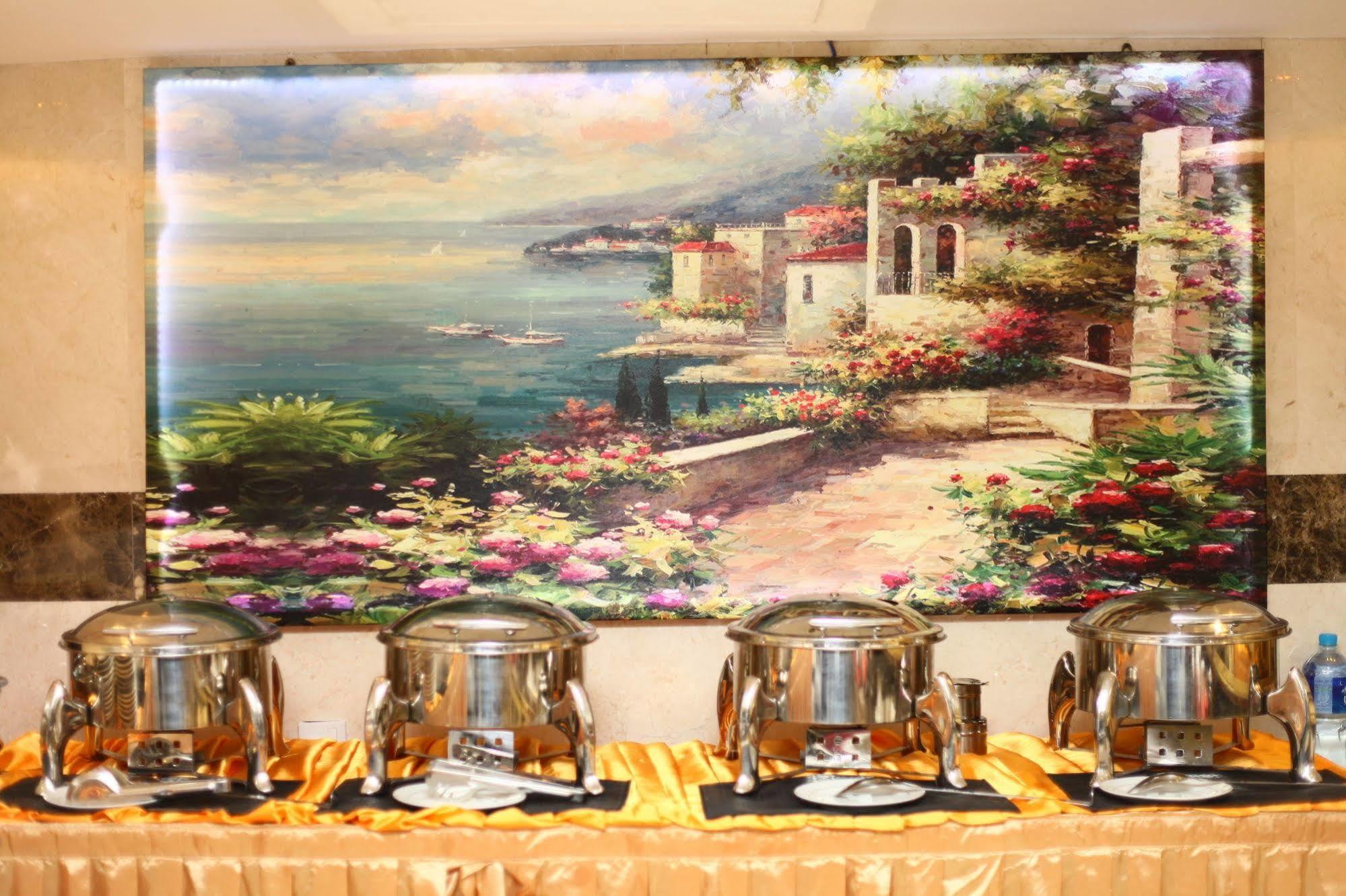 Saffron Hotel Dubai Ngoại thất bức ảnh